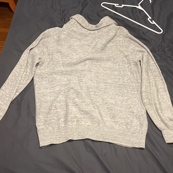 Amazing condition Grey J Crew Sweater - Picture 5 of 5